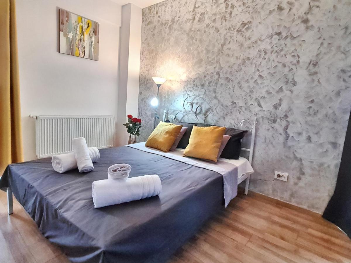 Ultracentral 5* Boutique Hotel Style Apartment. Brand New. 2 Rooms. Spacious. Free Parking Cluj-Napoca Exterior photo
