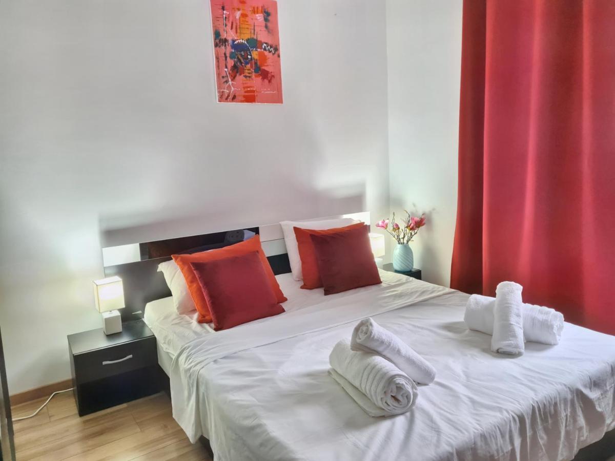 Ultracentral 5* Boutique Hotel Style Apartment. Brand New. 2 Rooms. Spacious. Free Parking Cluj-Napoca Exterior photo